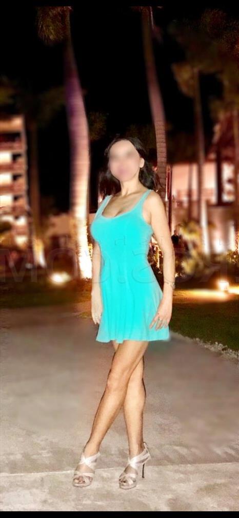 Elena-Simona, escort i Varberg - 7201